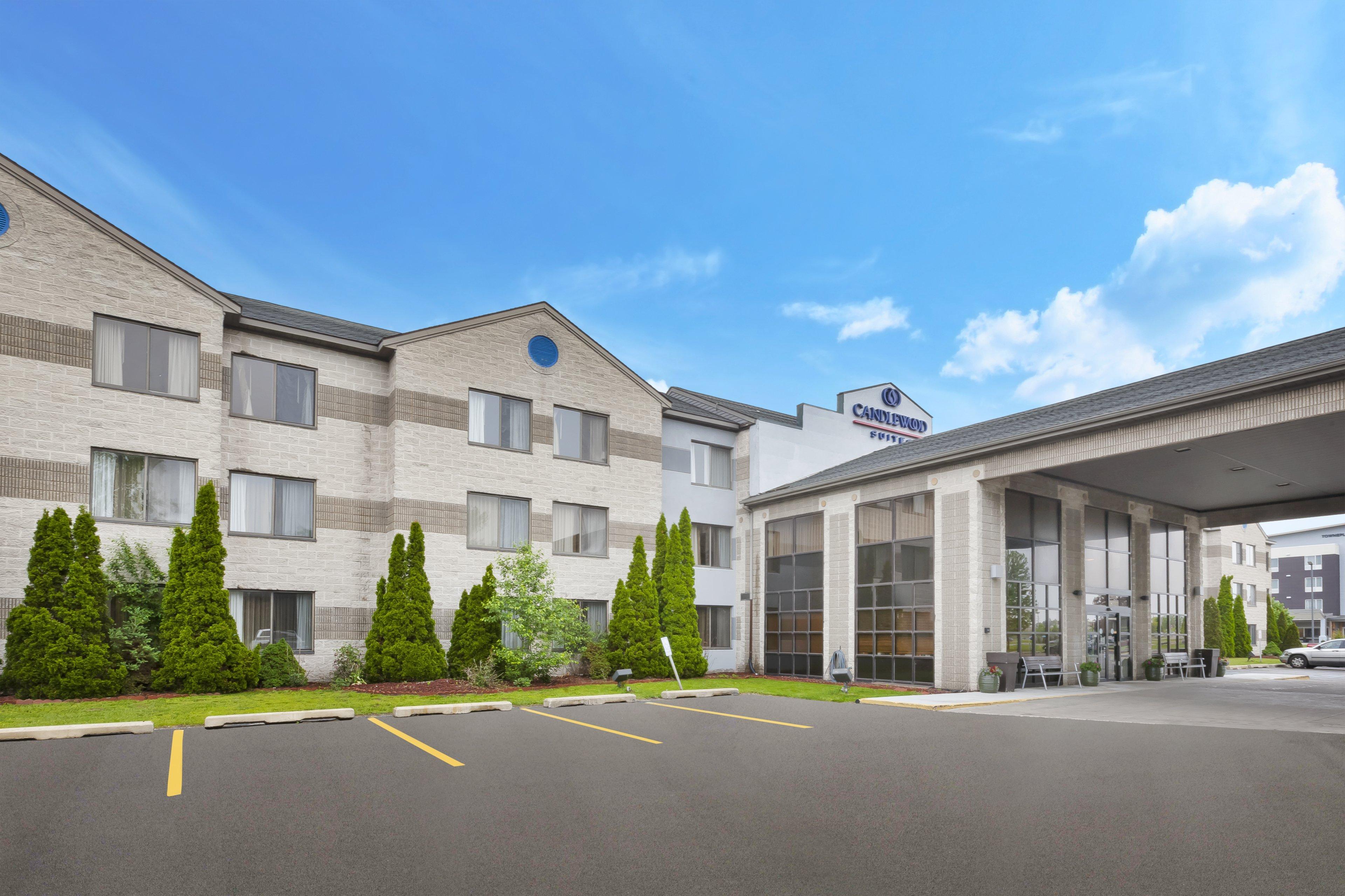 Candlewood Suites Grand Rapids Airport By Ihg Cascade Buitenkant foto