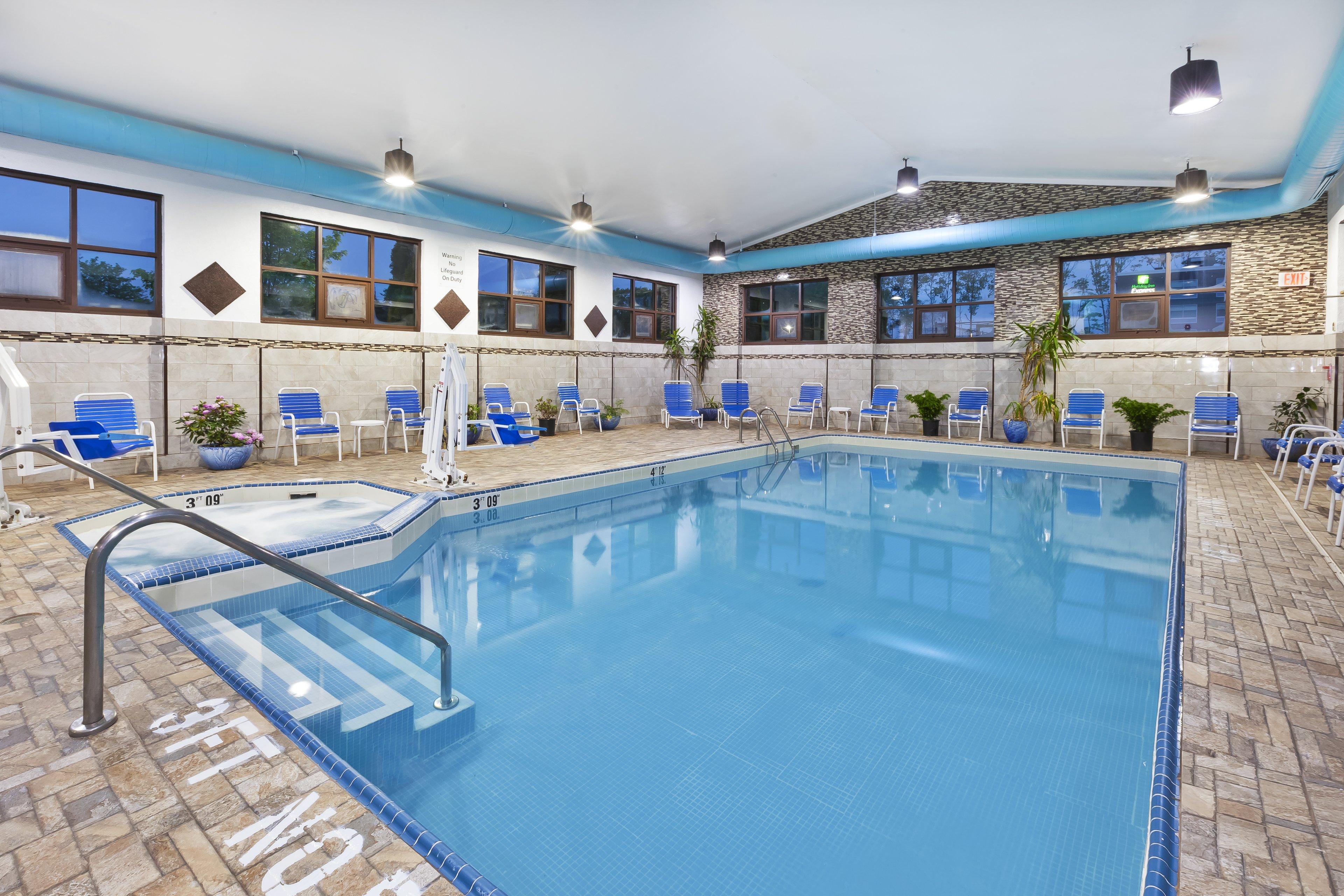 Candlewood Suites Grand Rapids Airport By Ihg Cascade Buitenkant foto