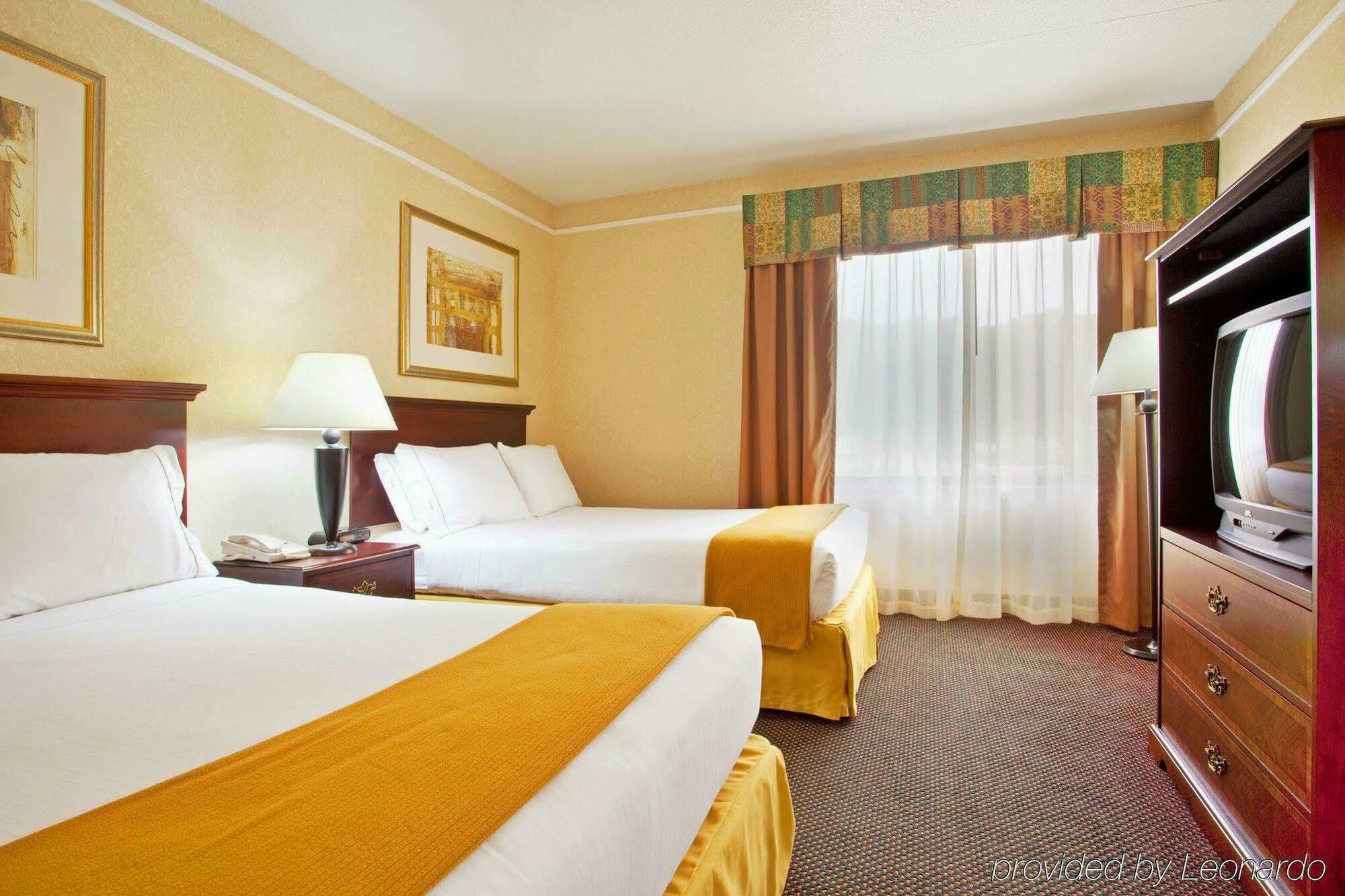 Candlewood Suites Grand Rapids Airport By Ihg Cascade Buitenkant foto